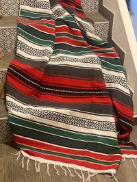 Mexik&oacute;i &Aacute;gytakar&oacute;, pl&eacute;d  piros z&ouml;lddel